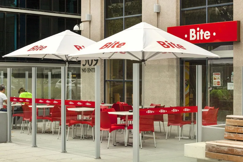 Ô quảng cáo ngoài trời in Thương hiệu